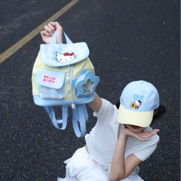 Kitty新款2025包书包学院双肩包可爱格子高颜值凯蒂卡通迷你背包