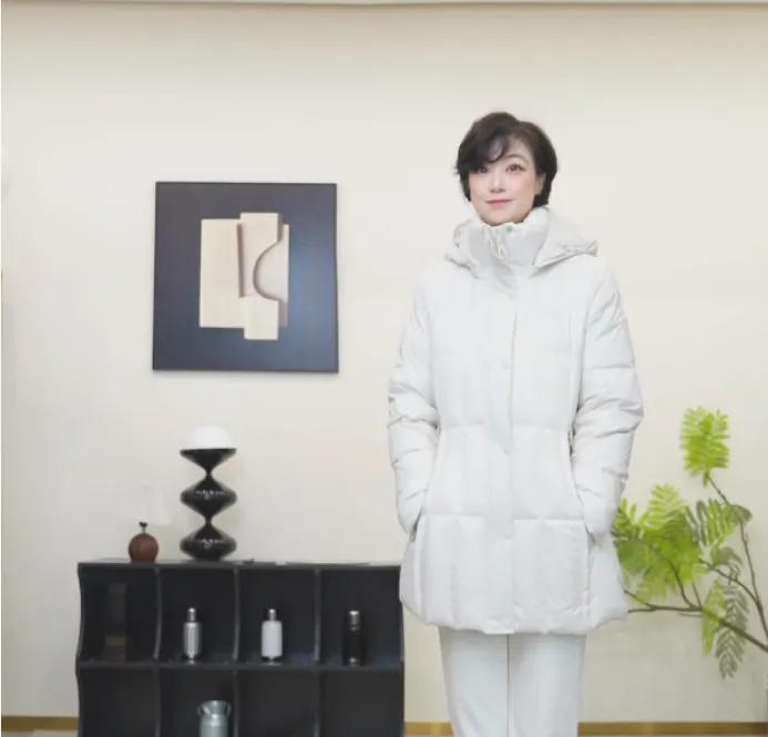 【U.M】冬天也有腰一手长连帽可拆卸羽绒服新国标90白鸭绒后收腰