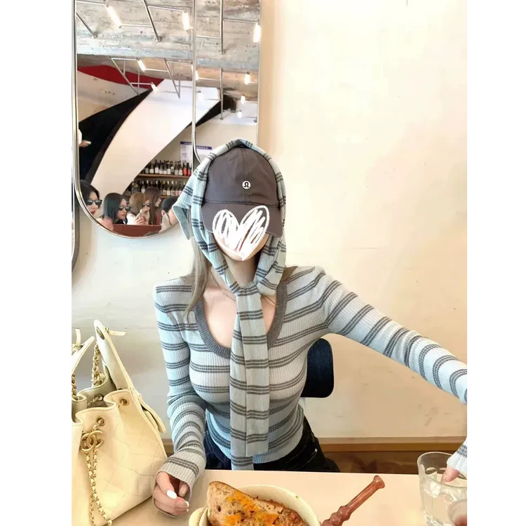 新款复古辣妹条纹修身V领长袖针织衫女秋季显瘦别致上衣#Y8524