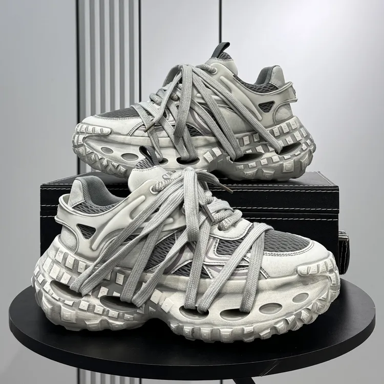 厚底老爹鞋男2025超火情侣款品质秋冬季潮流透气明星同款网红鞋子