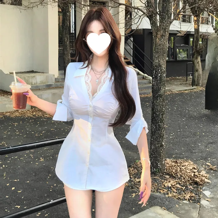 6-8米运补【圣洁白裳】纯欲辣妹蕾丝边衬衫女修身气质黑白色上衣