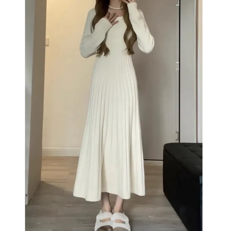 423秋冬高级感收腰外穿毛衣裙长裙子温柔风针织内搭打底连衣裙