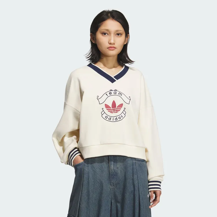 adidas三叶草TEAM SWEATCREW 毛圈布运动宽松V领卫衣套头衫KC5845