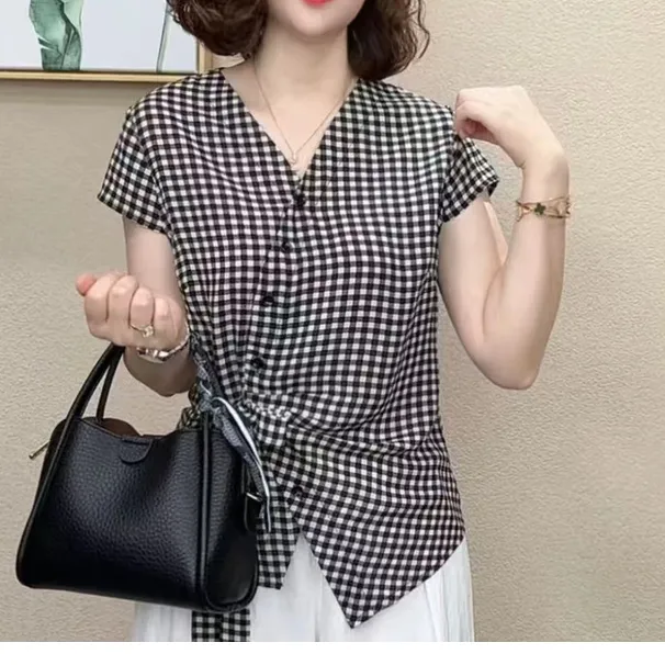 2025洋气百搭减龄显瘦V领遮肚子时尚短袖女T恤上衣修身洋气气质