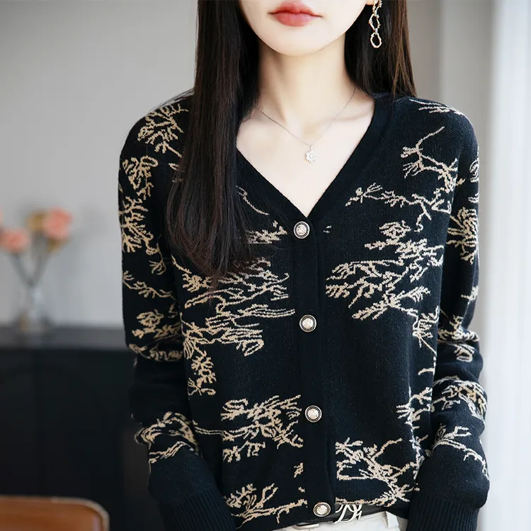 品牌时尚女装秋冬精纺V领针织衫开衫外套提花宽松毛衣百搭上衣潮