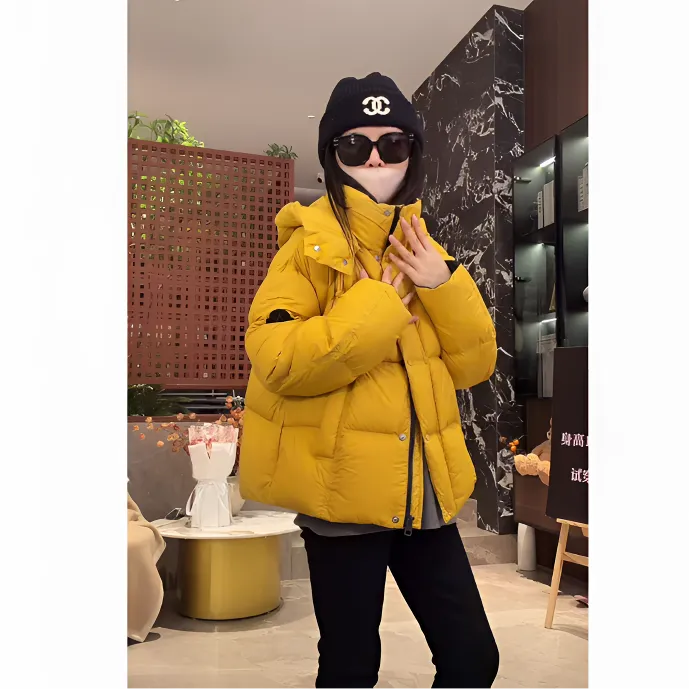 SUMU/宿慕短款拼接极简风休闲连帽羽绒服12-20女士羽绒服Z7A0193