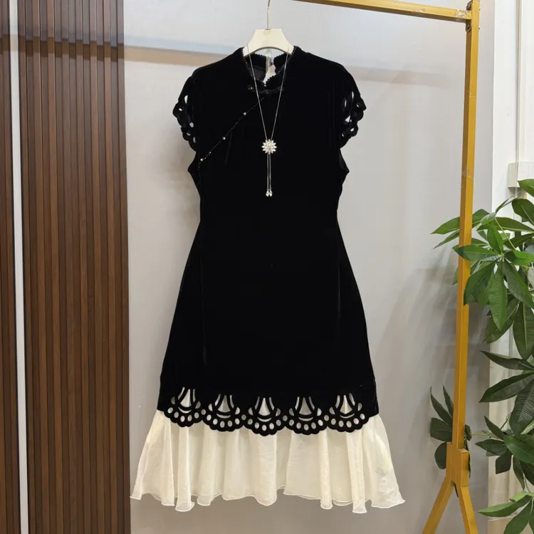 新款大码女装时尚洋气新中式复古轻熟风黑色显瘦连衣裙