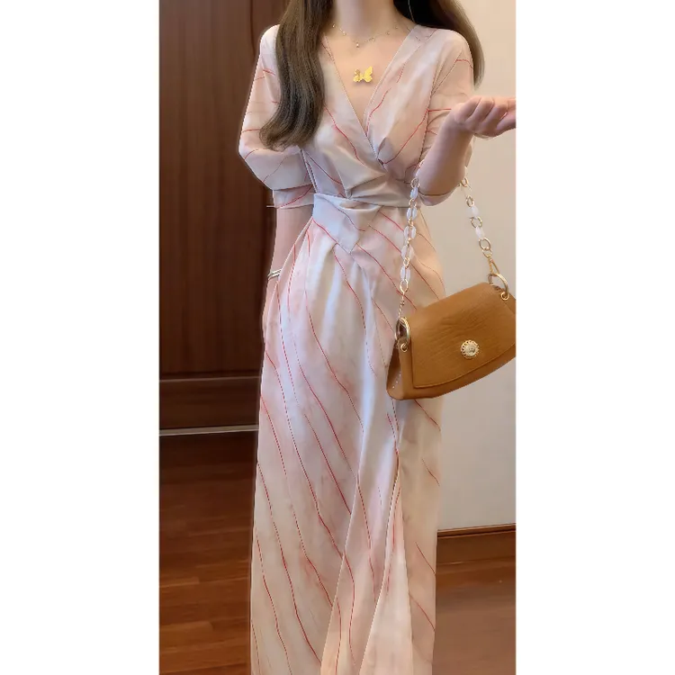 【私有浪漫】温柔粉色晕染V领气质连衣裙七分袖收腰系带长裙9777