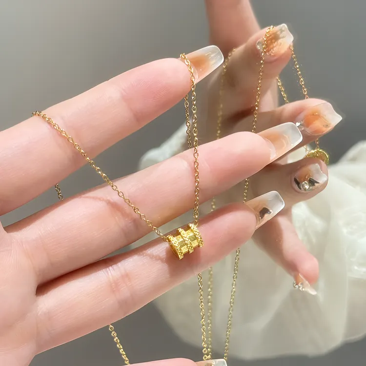 柯柒 钛钢项链 小蛮腰项链女轻奢小众设计感时尚百搭金色锁骨链