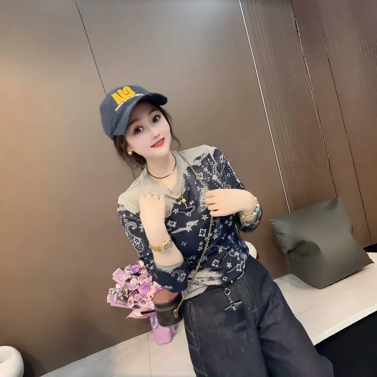 网红印花气质T恤宽松长袖百搭显瘦直筒型水墨风时尚洋气打底衫女