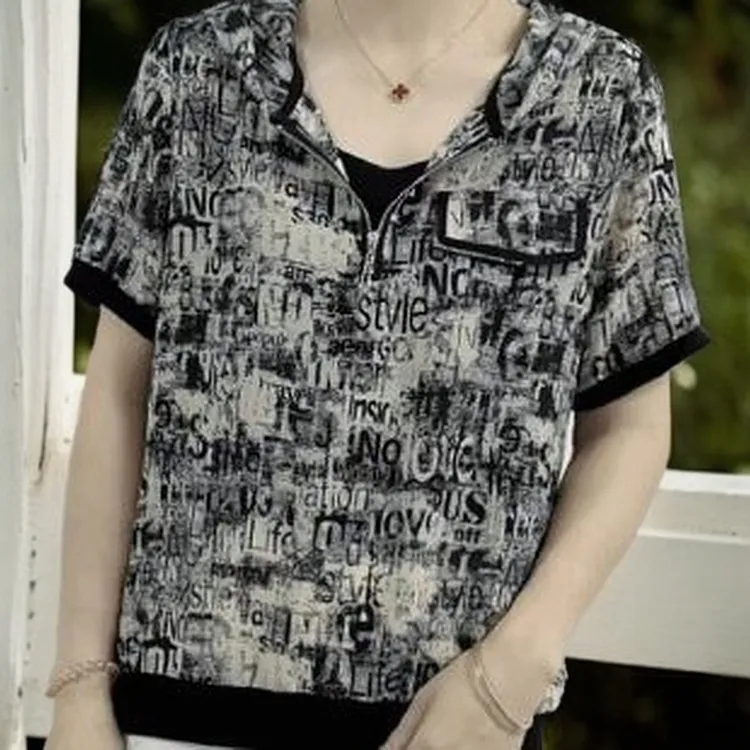 夏季款妈妈装显瘦气质时尚休闲连帽字母印花百搭宽松女士短袖T恤