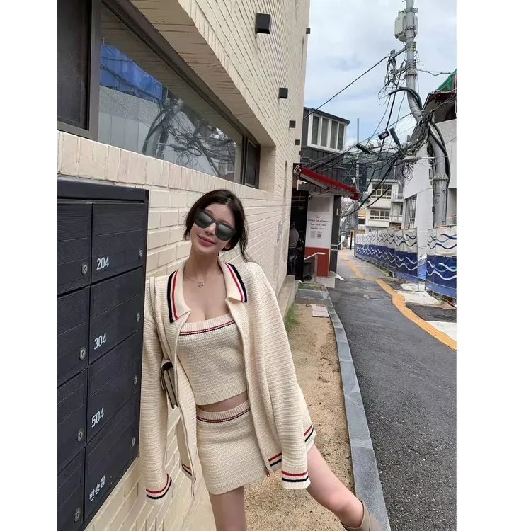girl高质感仿华夫格纹理针织开衫内搭吊带背心显瘦半身裙三件套装