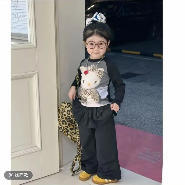 女童2025秋季套装新款时髦休闲KT长袖T恤P帘工装裤休闲洋气两件套