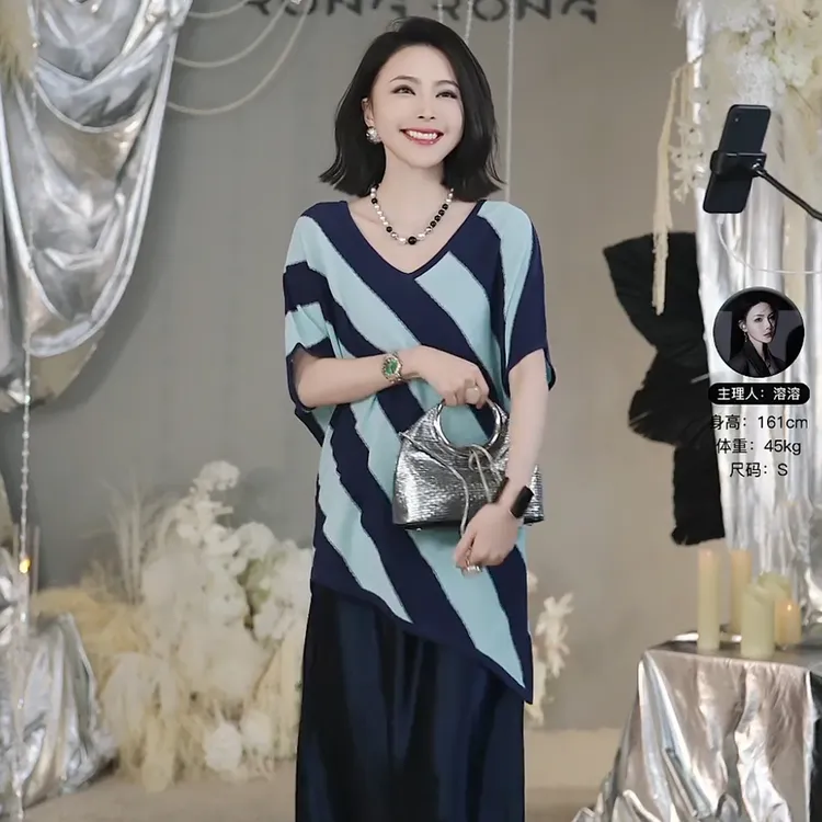 溶溶【灵动姿态】RONGRONG 莱赛尔亚麻混纺斜纹毛织上衣ZGX6S2111商品图