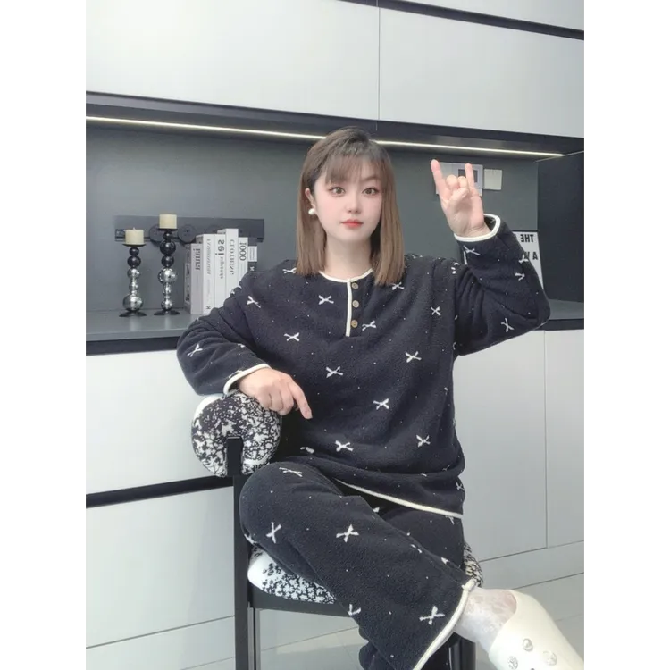 【有运费险】2025秋冬云舒绒甜美卡通90-230斤女家居服套装KFL1327