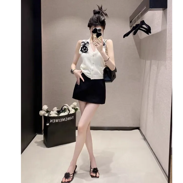 Leathercat白色针织背心女夏外穿设计感别致独特显瘦无袖内搭上衣