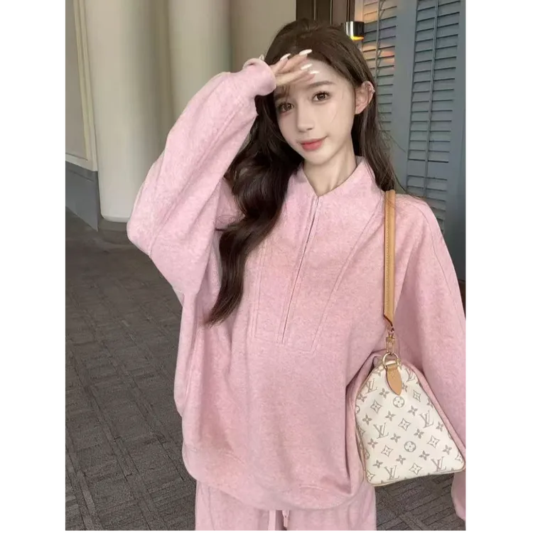 嘉嘉 AW 老钱松弛感！纯色卫衣+弯刀裤套装