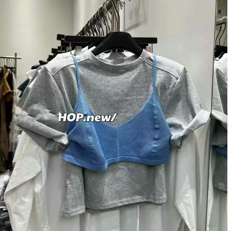 悠悠 韩系小个子甜美减龄短袖T恤+针织吊带休闲叠穿两件套女