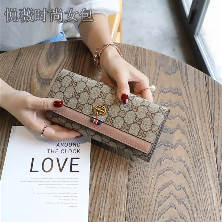 女士真皮新款长款印花便携欧美耐磨钱包卡包两折款大容量百搭钱夹