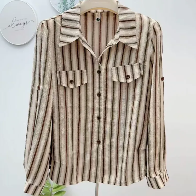 春秋新款条纹微透防晒衬衫小妈风年轻显瘦休闲外穿薄款长袖衬衣女