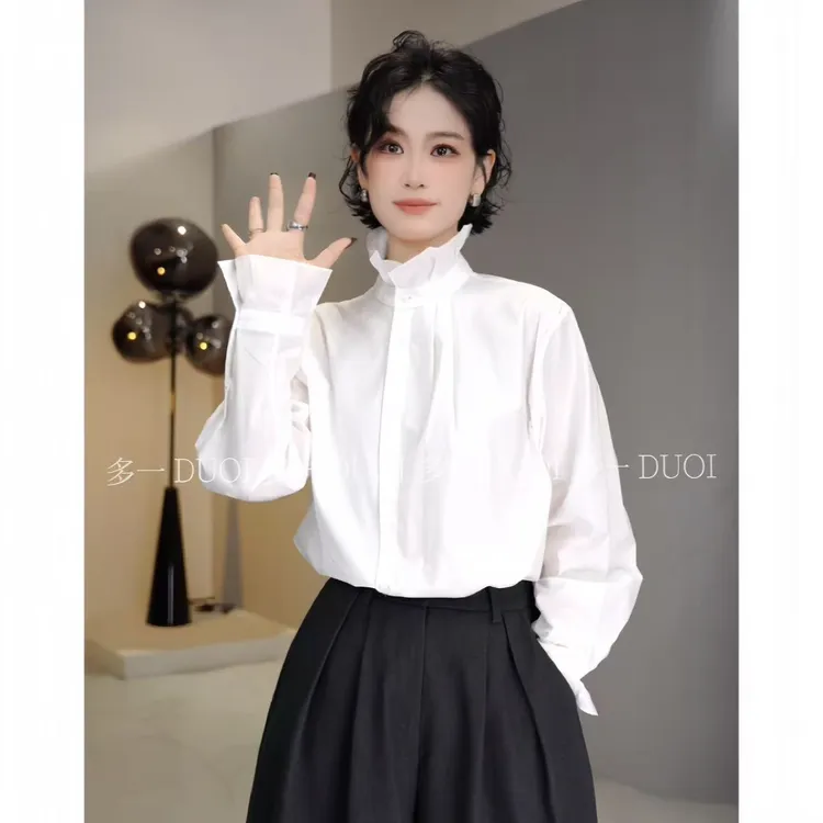 多一”花苞衬衫“2025秋季时尚立领花苞上衣侧排扣长袖纯色休闲衬衫