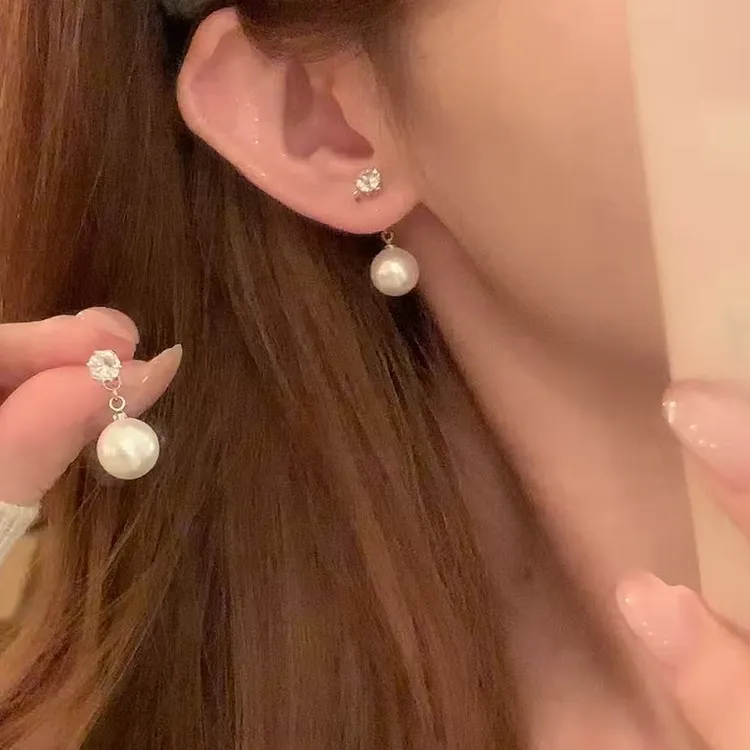 铜合金锆石耳饰 许妍同款可两戴闪锆珍珠耳环女秋冬韩系耳针耳饰