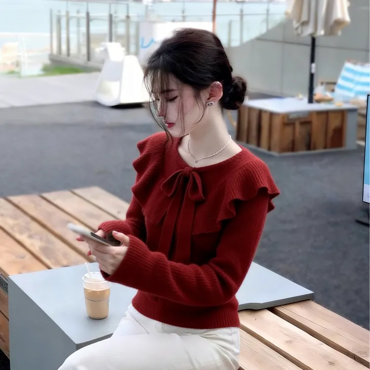 2026新款法式新年红色荷叶边蝴蝶结系带毛衣秋冬针织衫设计感上衣