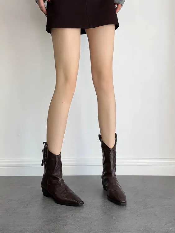 羊皮V口显瘦西部牛仔靴女短靴2025新款小众轻奢洋气法式小踝靴子