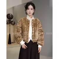 多一“月光曲”2025秋季螺纹袖丝绒单排扣圆领格子百搭绗线棉服外套