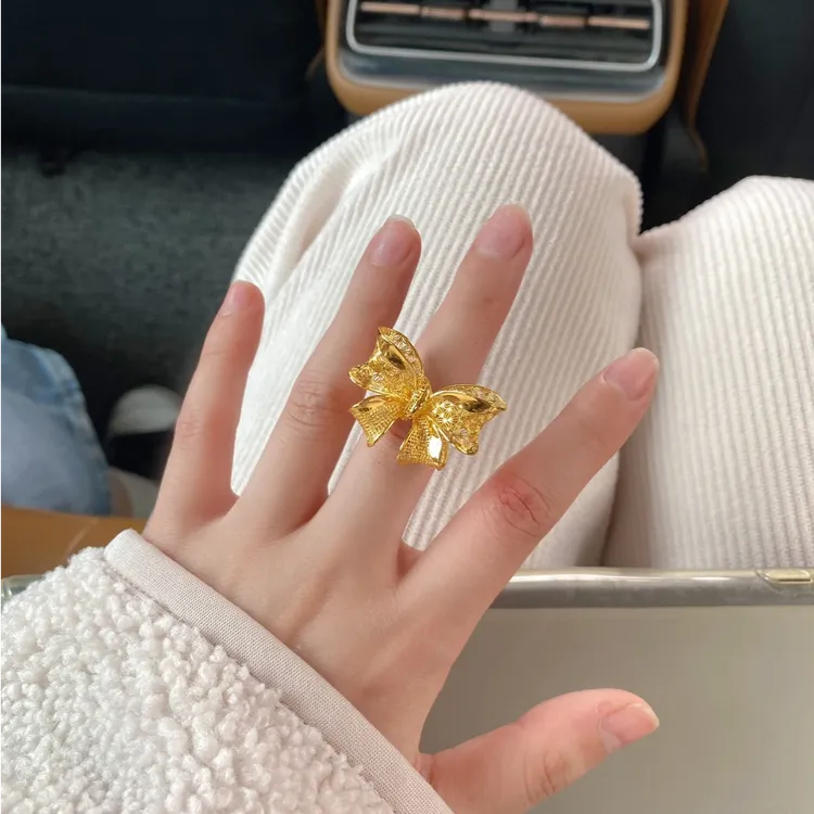 戒指新款金色蝴蝶结女气质高级感指环送女友新年礼物轻银戒