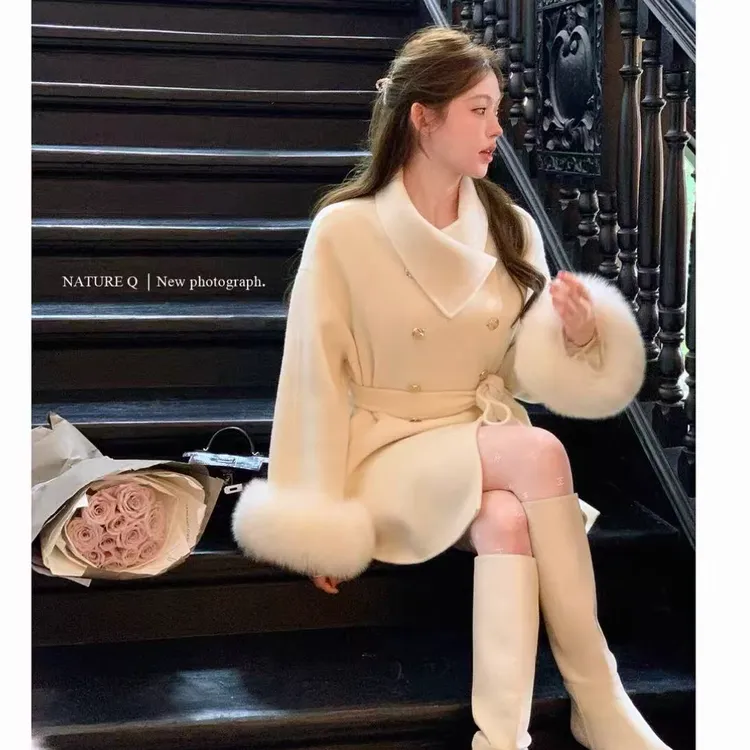 2025冬季新款韩系翻领短款设计收腰毛袖羊毛呢夹棉外套