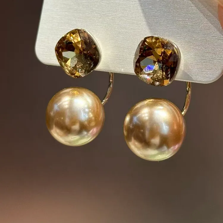 铜合金合成锆石耳饰 轻奢香槟色珍珠耳钉女圆珠高级感气质耳饰ins