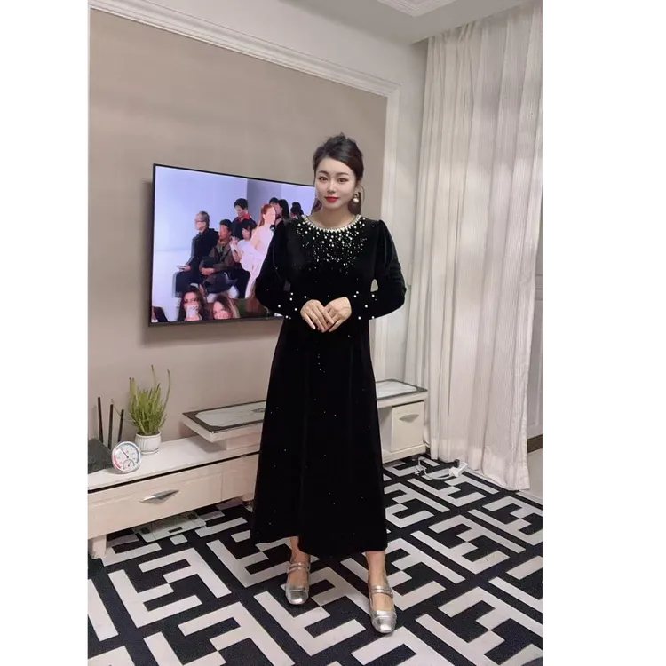 大码女装法式收腰闪亮重工钉珠丝绒连衣裙新款显瘦遮肉