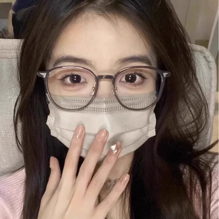 2025新款网红黑框眼镜素颜神器高级感防蓝光平光镜近视女度数可配