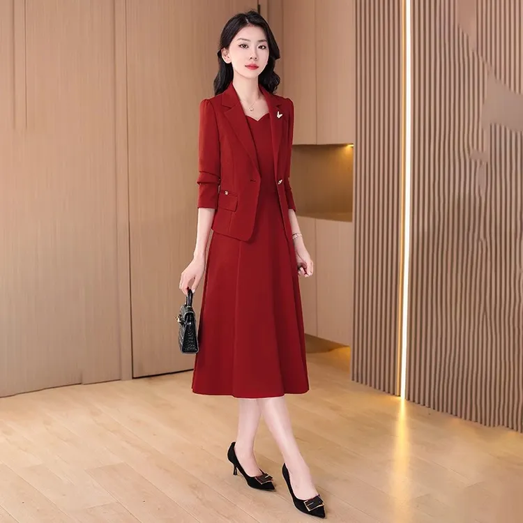 【拉夏】红色喜婆婆婚宴装连衣裙2025新款高端礼服妈妈长袖爆款裙子