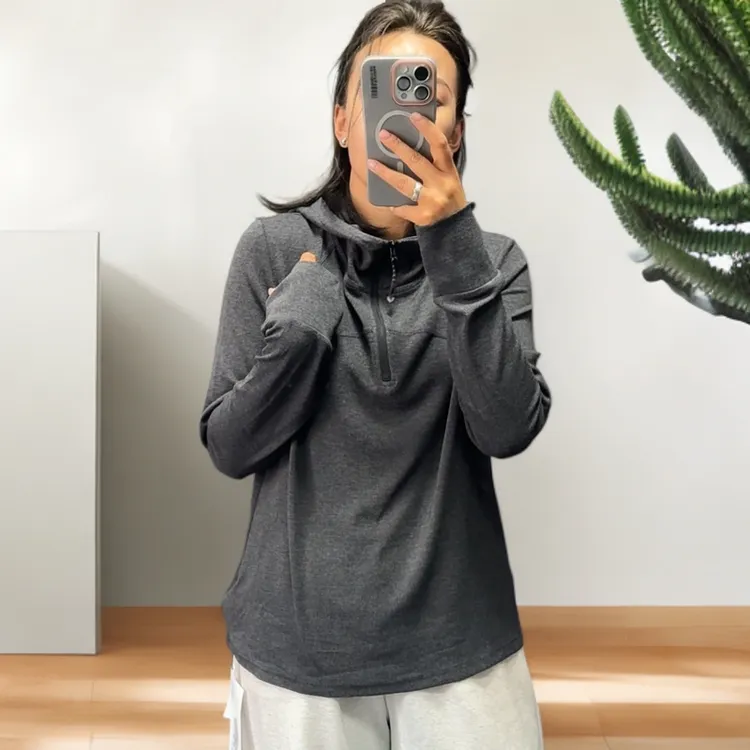 小蝴蝶家卫衣2025夏新款连帽拉链上衣套头女装帽衫休闲长袖25110