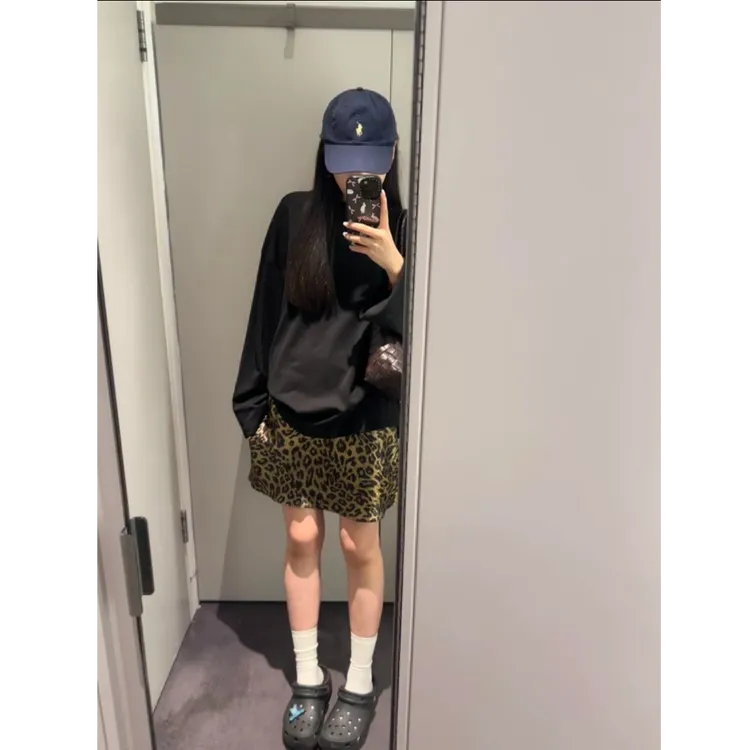 慵懒风套装黑色宽松长袖T恤上衣女+豹纹印花半身裙短裙两件套装