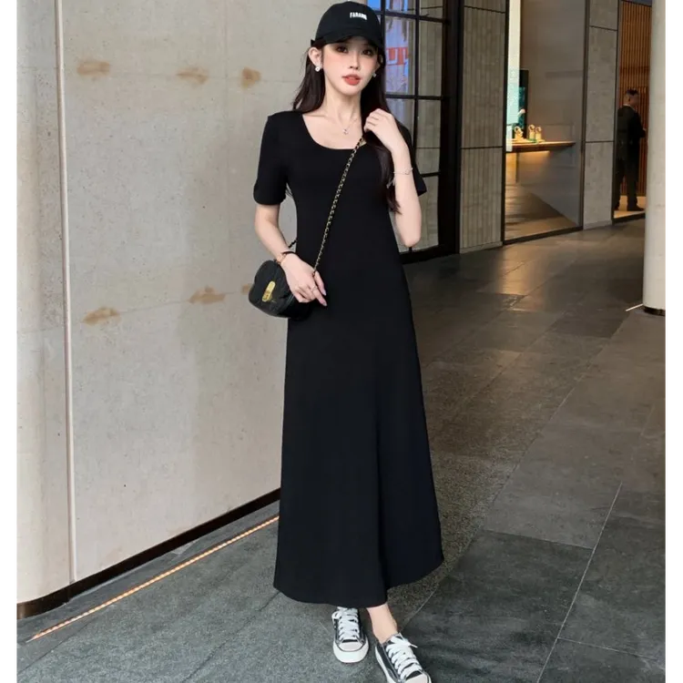 酷飒风女装高级感宽松休闲慵懒风显瘦长款a字小黑裙外出洋气裙子