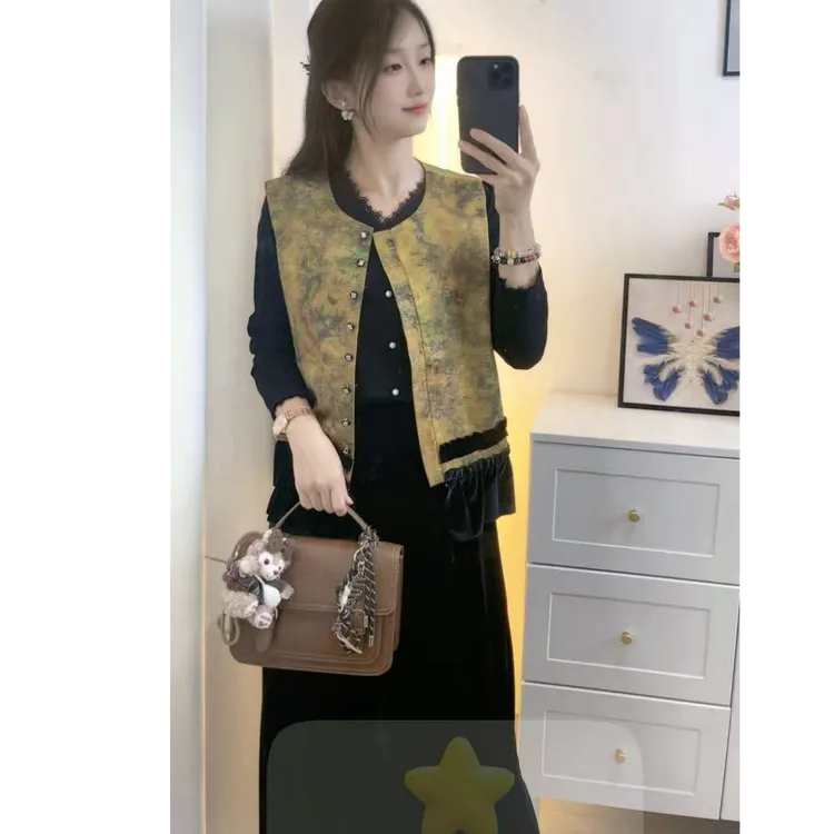 25新款早秋重工提花缎面拼接马甲无袖穿搭#       02515A#