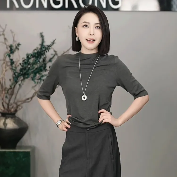 溶溶【温柔系】RONGRONG 莱赛尔桑蚕丝混纺亲肤显瘦针织T恤T-B0113