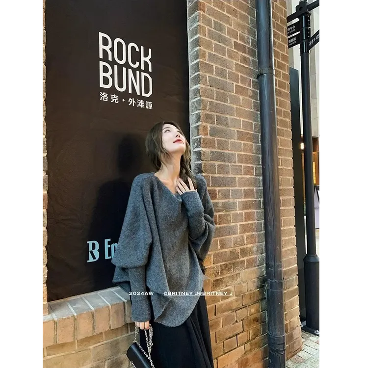 慵懒风V领针织衫毛衣外套2025秋新款不规则设计感蝙蝠袖女上衣