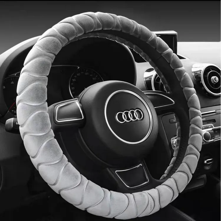 秋冬新款净面植绒压花保暖舒适方向盘套开车不冰手通用款汽车把套