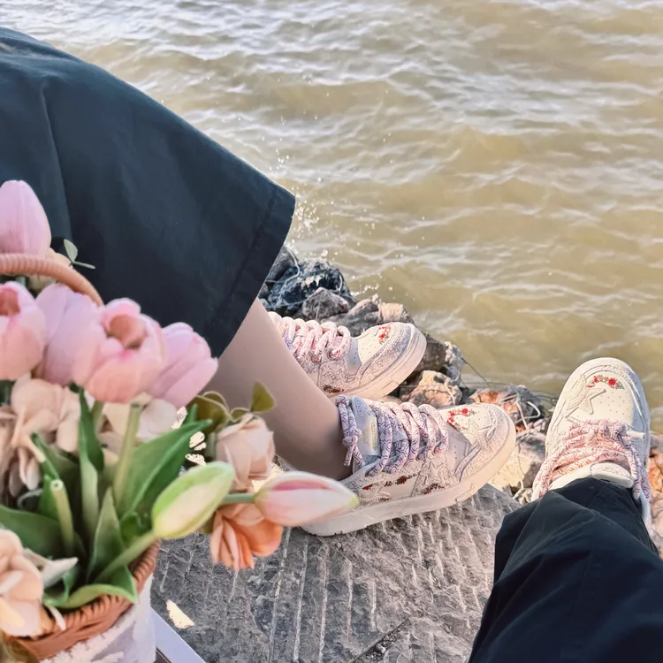 蛇年限定白蛇系列板鞋情侣款低帮厚底百搭潮鞋学生春夏百搭板鞋