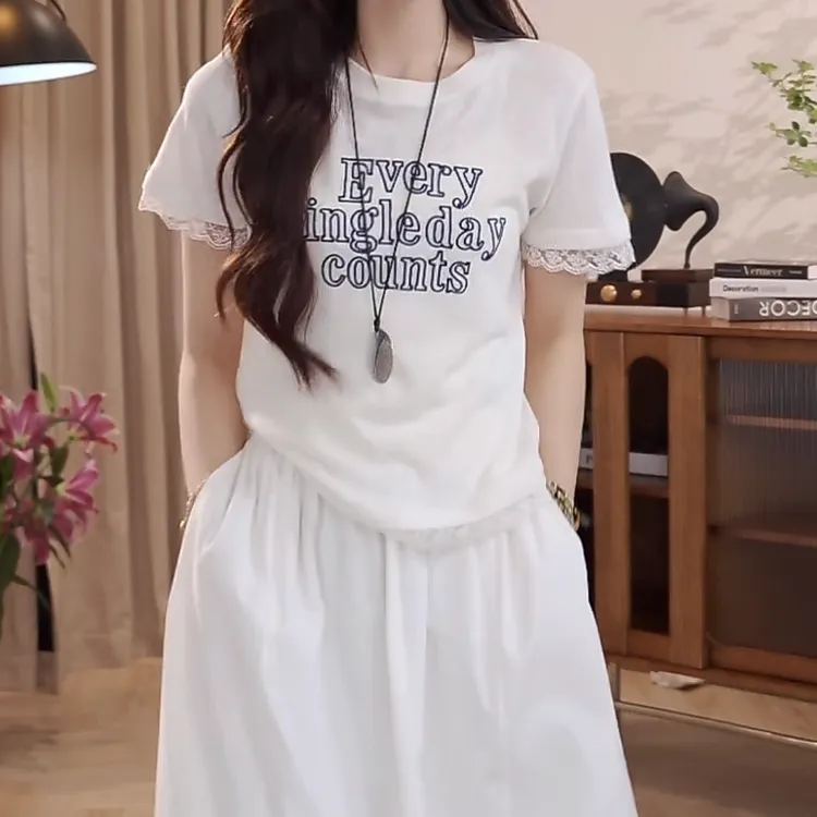 设计感袖子拼接蕾丝上衣女2025新款时尚款洋气夏季正肩短袖t恤