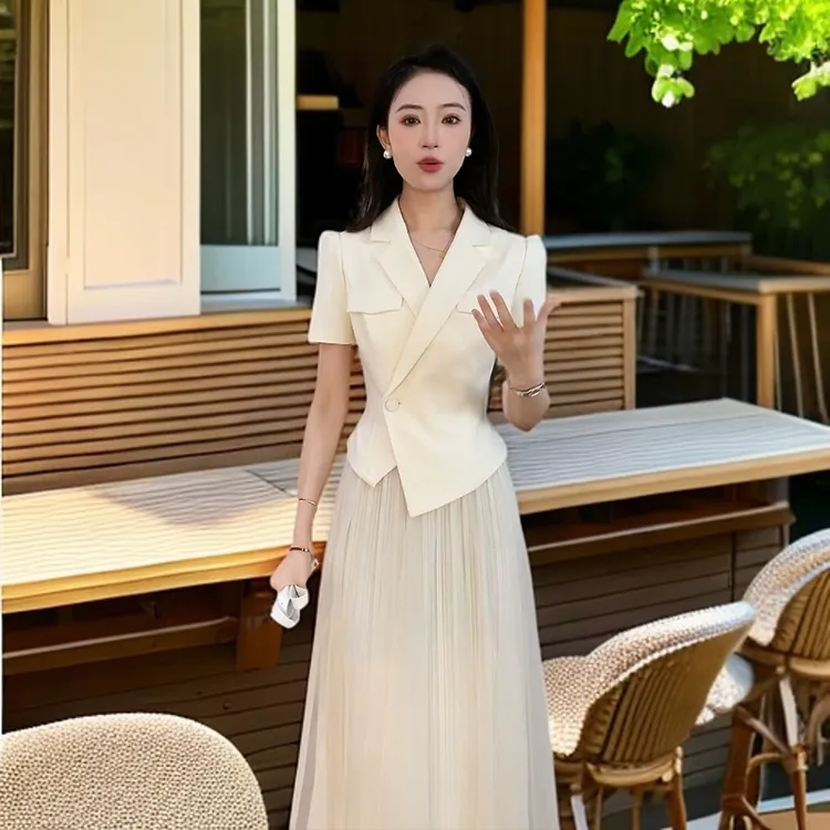 法式小香风套装女夏季新款高级感轻奢上衣高腰小个子半身裙两件套