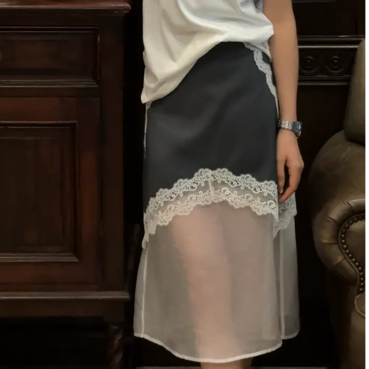 小法【灰姑娘】百搭时尚休闲洋气蕾丝半裙半身裙FAA1BQ9003