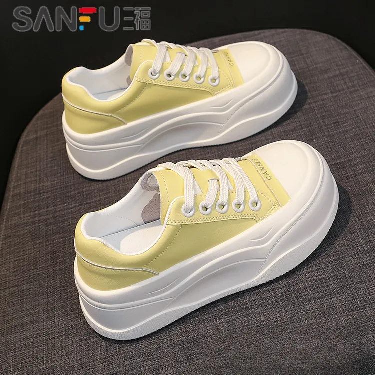 三福SANFU鞋柜2025春季新款爆款百搭34码厚软底增高运动休闲板鞋