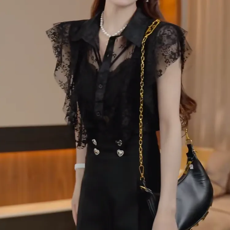 设计感别致小飞袖蕾丝衬衫女2025春夏新款时尚气质休闲短袖衬衣