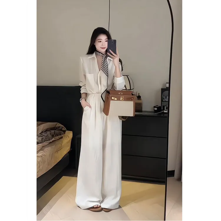 高级感气质轻熟御姐白色阔腿裤女春夏新款法式宽松垂感显瘦长裤