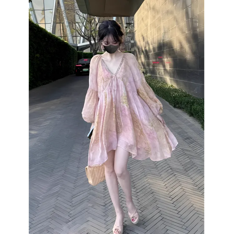 法式碎花夏季新款粉色印花减龄宽松甜美气质度假高级长袖连衣裙